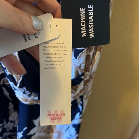 Womens Navy Blue Floral Maxi Dress  1X - Picture 7 of 10